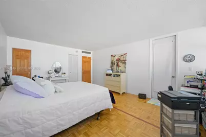 100 Golden Isles Dr #1109, Hallandale Beach, FL 33009 - Photo 15