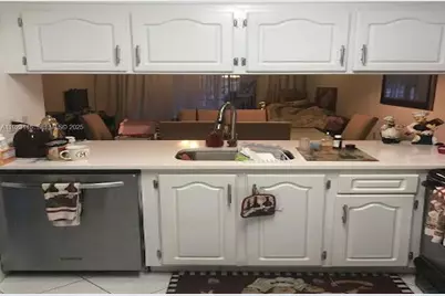 1207 Bahama Bnd #E2, Coconut Creek, FL 33066 - Photo 7