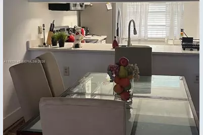 1207 Bahama Bnd #E2, Coconut Creek, FL 33066 - Photo 9