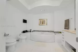 18201 Collins Ave, Sunny Isles Beach, FL 33160 - Photo 17