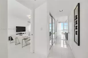 18201 Collins Ave, Sunny Isles Beach, FL 33160 - Photo 9