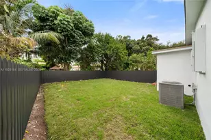 2350 NW 56th St, Miami, FL 33142 - Photo 21