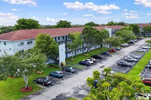 551 SW 135th Ave, Pembroke Pines, FL 33027 - Photo 37