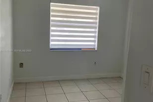 5216 W 24th Way, Hialeah, FL 33016 - Photo 9