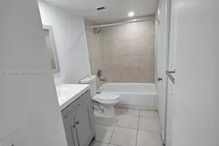 488 NW 165th St Rd, Miami, FL 33169 - Photo 11