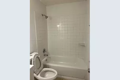 1631 SW 44th Ave #B, Fort Lauderdale, FL 33317 - Photo 5