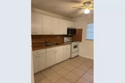 1631 SW 44th Ave #B, Fort Lauderdale, FL 33317 - Photo 3