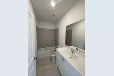 11764 SW 245th Ter, Homestead, FL 33032 - Photo 5