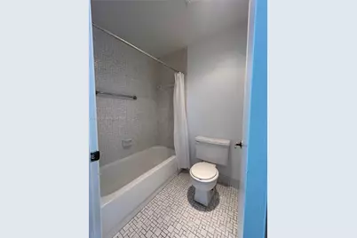 534 Briarwood Cir #1-48, Hollywood, FL 33024 - Photo 21