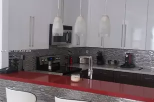 7903 NW 111th Ct, Doral, FL 33178 - Photo 7