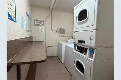 4713 NW 7th St #405-1, Miami, FL 33126 - Photo 19