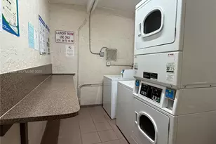 4713 NW 7th St, Miami, FL 33126 - Photo 19