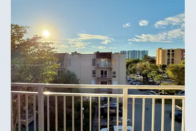 4713 NW 7th St #405-1, Miami, FL 33126 - Photo 13