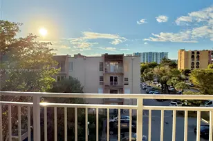 4713 NW 7th St, Miami, FL 33126 - Photo 13