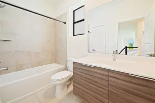 16060 NW 89th Ct, Miami Lakes, FL 33018 - Photo 19