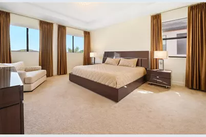 16060 NW 89th Ct, Miami Lakes, FL 33018 - Photo 15