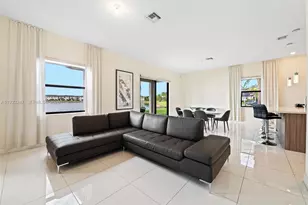 16060 NW 89th Ct, Miami Lakes, FL 33018 - Photo 11