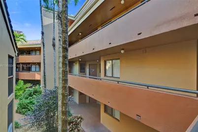 15555 N Miami Lakeway N #207, Miami Lakes, FL 33014 - Photo 33