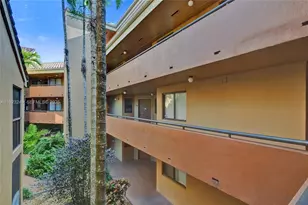 15555 N Miami Lakeway N, Miami Lakes, FL 33014 - Photo 33