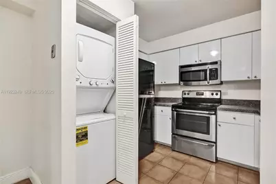 15555 N Miami Lakeway N #207, Miami Lakes, FL 33014 - Photo 31