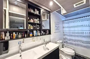 1115 Meridian Ave, Miami Beach, FL 33139 - Photo 9