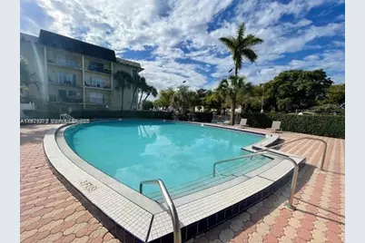 11905 NE 2nd Ave #C409, North Miami, FL 33161 - Photo 23