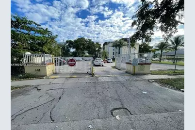 11905 NE 2nd Ave #C409, North Miami, FL 33161 - Photo 27