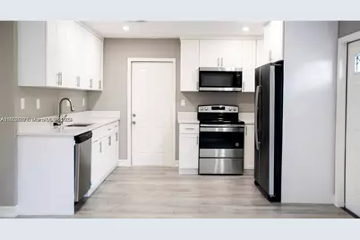 1881 NW 5th Ter, Pompano Beach, FL 33060 - Photo 3