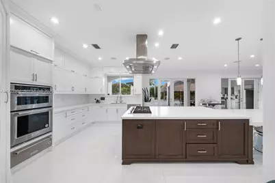 12401 SW 45th St, Miami, FL 33175 - Photo 13