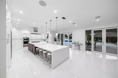 12401 SW 45th St, Miami, FL 33175 - Photo 15