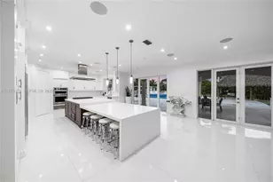 12401 SW 45th St, Miami, FL 33175 - Photo 15