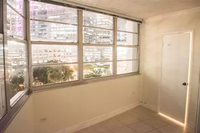 825 Brickell Bay Dr #750, Miami, FL 33131 - Photo 5