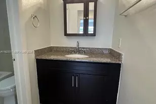 1015 NW 45th Ave, Miami, FL 33126 - Photo 5