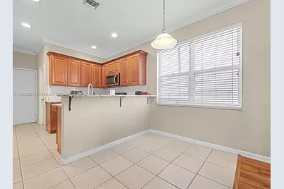 168 Canterbury Pl, Royal Palm Beach, FL 33414 - Photo 7