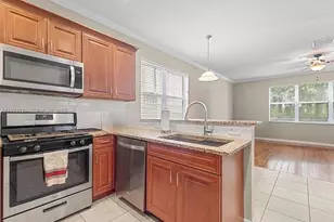 168 Canterbury Pl, Royal Palm Beach, FL 33414 - Photo 5