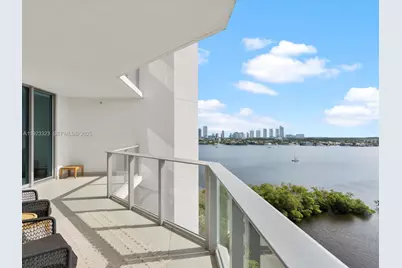 17111 Biscayne Blvd #1104, North Miami Beach, FL 33160 - Photo 25