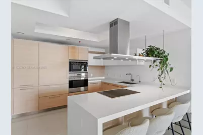 17111 Biscayne Blvd #1104, North Miami Beach, FL 33160 - Photo 9