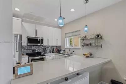 396 NE 33rd Ter, Homestead, FL 33033 - Photo 17