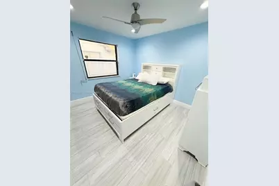 15561 Carriage Ct, Davie, FL 33331 - Photo 17