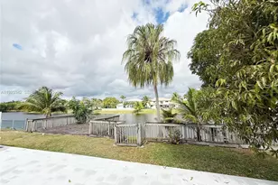 15561 Carriage Ct, Davie, FL 33331 - Photo 31