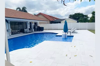 15561 Carriage Ct, Davie, FL 33331 - Photo 27