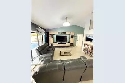 15561 Carriage Ct, Davie, FL 33331 - Photo 7