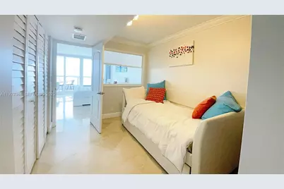 1717 N Bayshore Dr #D-3937, Miami, FL 33132 - Photo 13