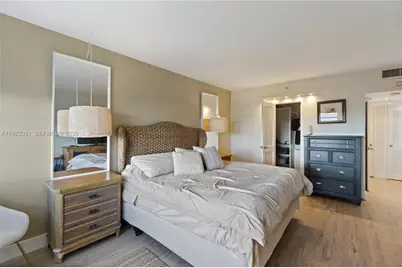 100 Lincoln Rd #410, Miami Beach, FL 33139 - Photo 13