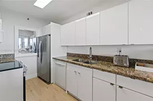 100 Lincoln Rd, Miami Beach, FL 33139 - Photo 9