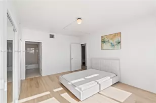 7135 Collins Ave, Miami Beach, FL 33141 - Photo 13