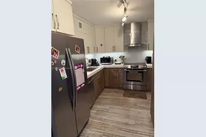 5750 Collins Ave #11D, Miami Beach, FL 33140 - Photo 13