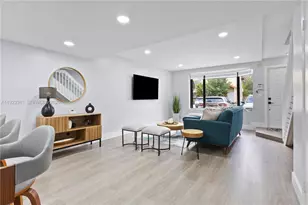 10053 SW 77th Ct, Miami, FL 33156 - Photo 5