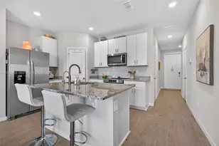 5746 SE Edgewater Cir, Stuart, FL 34997 - Photo 11