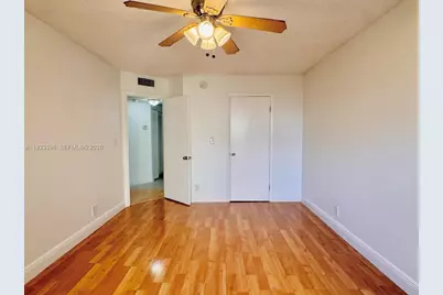 8290 Lake Dr #309, Doral, FL 33166 - Photo 9